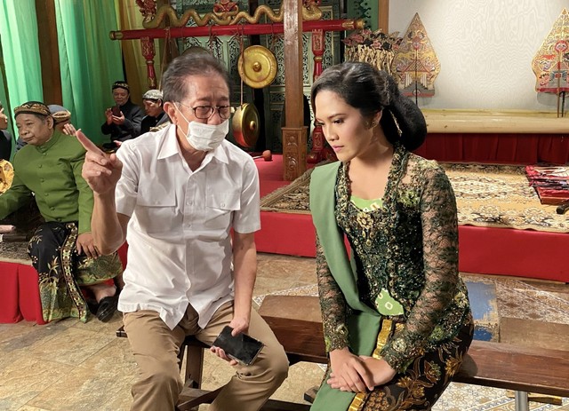Gaet Elisha Ocarus Allasso, Sido Muncul Garap Iklan Bertema Wayang dan Sinden (37081)