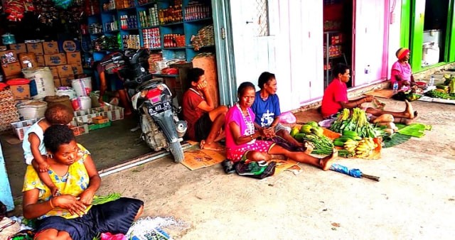 Aktivitas masyarakat di Kenyam, Kabupaten Nduga Papua. (Foto Humas Polda Papua)