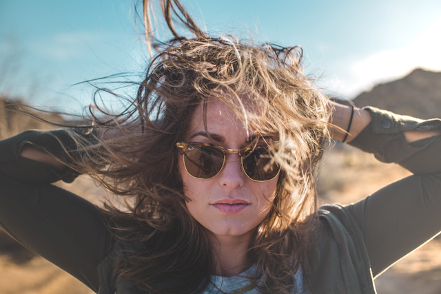 Messy Hair Adalah. Foto: unsplash