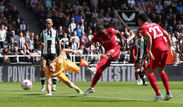 Newcastle vs Liverpool. Foto: REUTERS/Scott Heppell