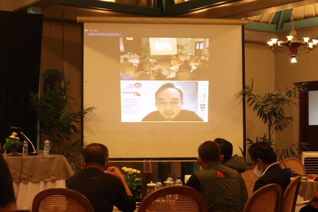 Suasana Muswil IAI Wilayah Malang berlangsung daring dan offline. foto/Feni Yusnia