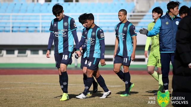 Media Korsel Soroti Wasit yang Batalkan Penalti Asnawi saat Ansan vs Daejeon (120898)