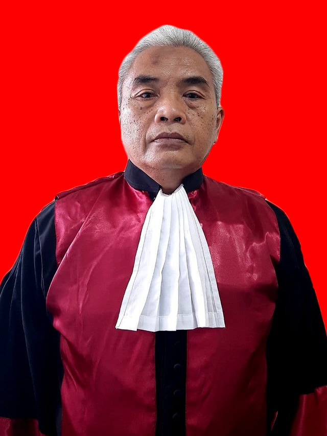 Profil 3 Hakim yang Vonis Lepas Terdakwa Korupsi Benih Jagung Rp 27 M (31132)