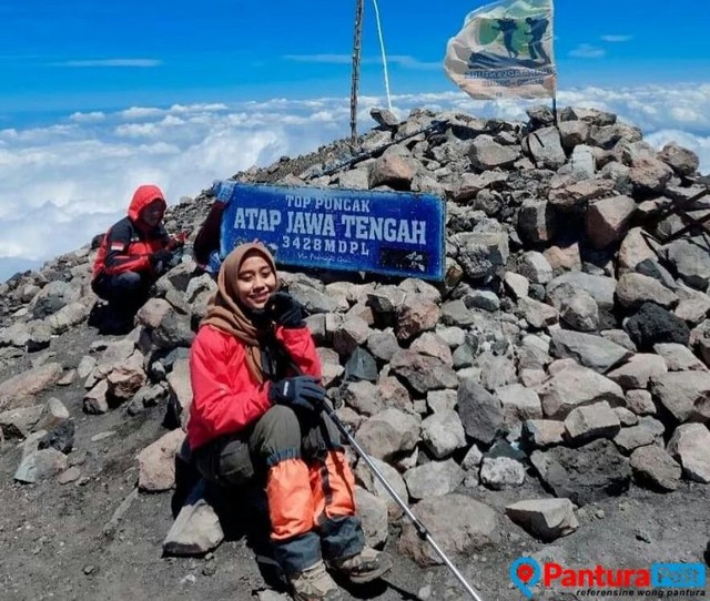 Puncak Gunung Slamet (dok panturapost.com)