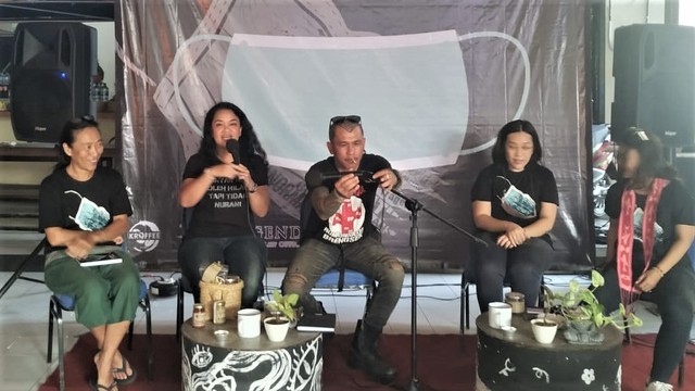 Suasana peluncuran buku  'Kisah di Seputar Pandemi'di Denpasar, Bali - ROB