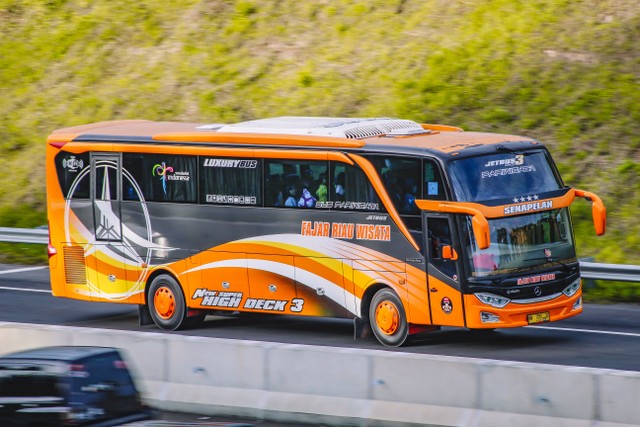 Tarif Tol Bawen Semarang Terlengkap dan Terupdate 2022, Foto:Unsplash/JalalKelink