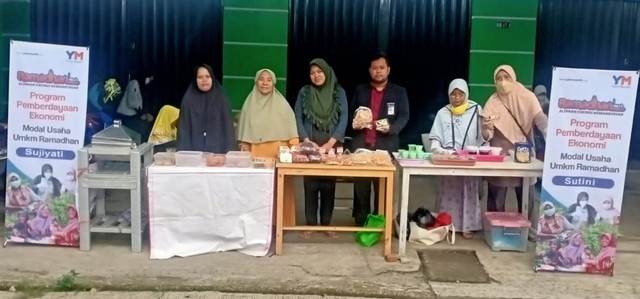 Penyaluran bantuan Modal UMKM Ramadhan untuk 5 bunda yatim dhuafa.