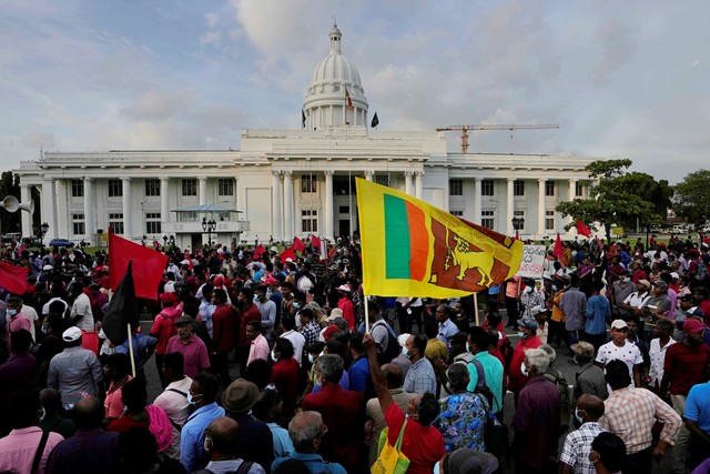 Kubu Pro dan Anti-Pemerintah Sri Lanka Bentrok, 9 Orang Terluka (55008)