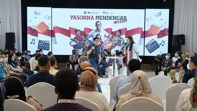 Menteri Hukum dan HAM, Yasonna Laoly, dalam kegiatan Yasonna Mendengar untuk meningkatkan ekonomi kreatif di daerah serta jemput bola menyosialisasikan pentingnya melindungi Kekayaan Intelektual di Medan, Sumatera Utara. (Foto:Kemenkumham)