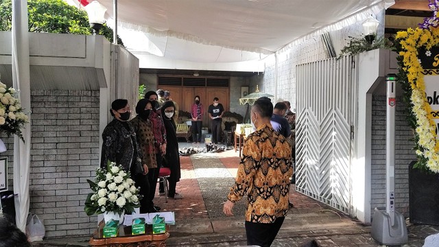 Suasana rumah paman Presiden Jokowi, Miyono, di Solo, Senin (28/02/2022). FOTO: Tara Wahyu