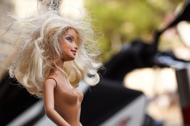 Ilustrasi boneka barbie. Foto: Stefano Carnevali/Shutterstock