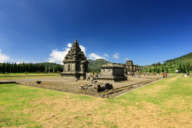 Foto Komplek Dieng. Foto: indonesiakaya.