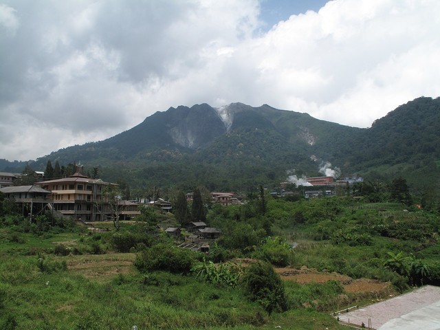 Gunung Sibayak. Foto: Wikipedia/swifant