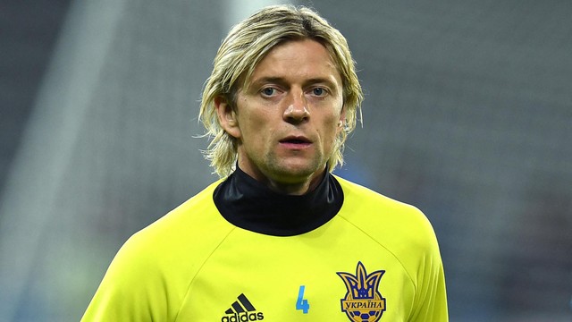 Gelandang Ukraina Anatoliy Tymoshchuk menghadiri sesi latihan di stadion Pierre Mauroy di Lille, Prancis utara, pada 11 Juni 2016. Foto: Patrik Stollarz/AFP