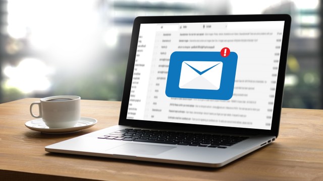 Ilustrasi pengertian spam dalam sebuah email. Foto: one photo/Shutterstock