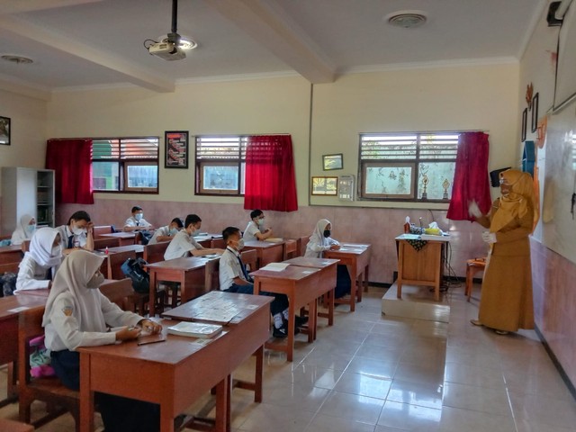 Sekolah Tatap Muka di Kota Malang akan diizinkan kembali. foto/M Sholeh 