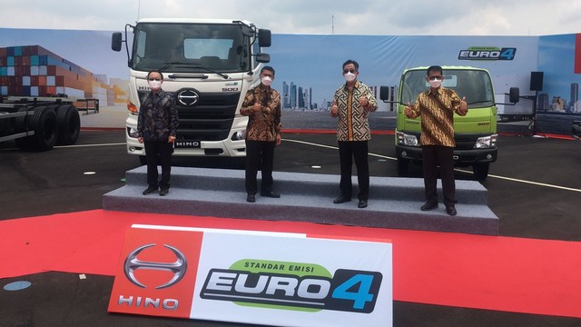 Hino Indonesia luncurkan produk baru dengan mesin standar Euro 4, Rabu (9/3). Foto: Sena Pratama/kumparan