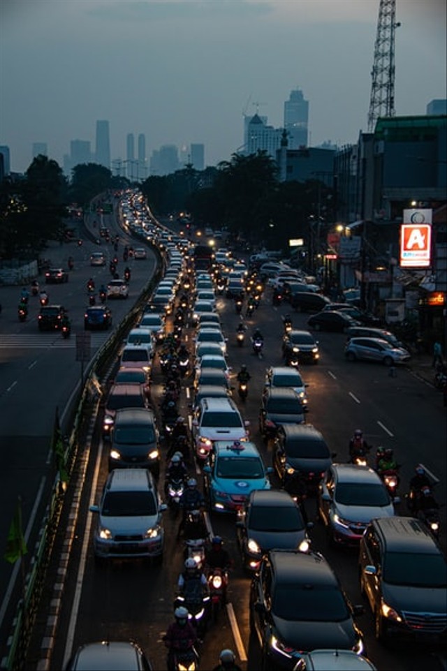 Rute Tol Cikampek 2 untuk Mudik Lebaran 2022, Foto : Unplash/Achmad Al Fadhli