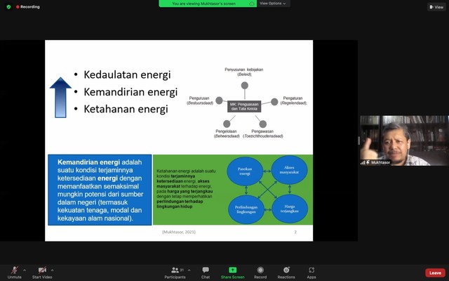 Foto: Webinar Reguler Indonesia LPDP Entrepreneur Club (ILEC) dengan tema Indonesia Menuju Mandiri Energi Sumber: Dokumentasi pribadi