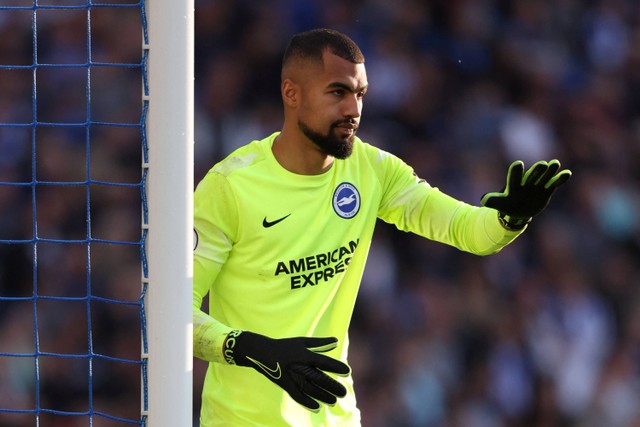 Penjaga gawang Brighton and Hove Albion Robert Sanchez saat melawan Manchester United pada pertandingan lanjutan Liga Inggris di Stadion Komunitas American Express, Brighton, Inggris.
Foto: Ian Walton /REUTERS