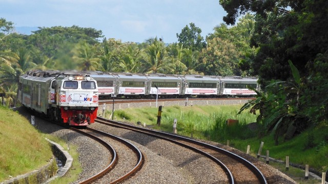PT Kereta Api Indonesia (Persero) memasang livery Presidensi G20. Foto: Dok. KAI