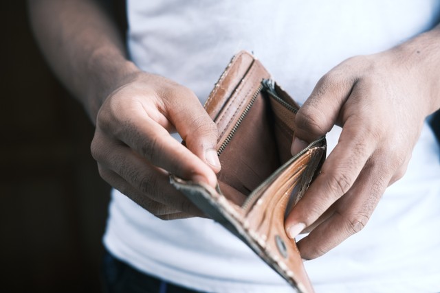 Ilustrasi Utang. Foto: Unsplash.