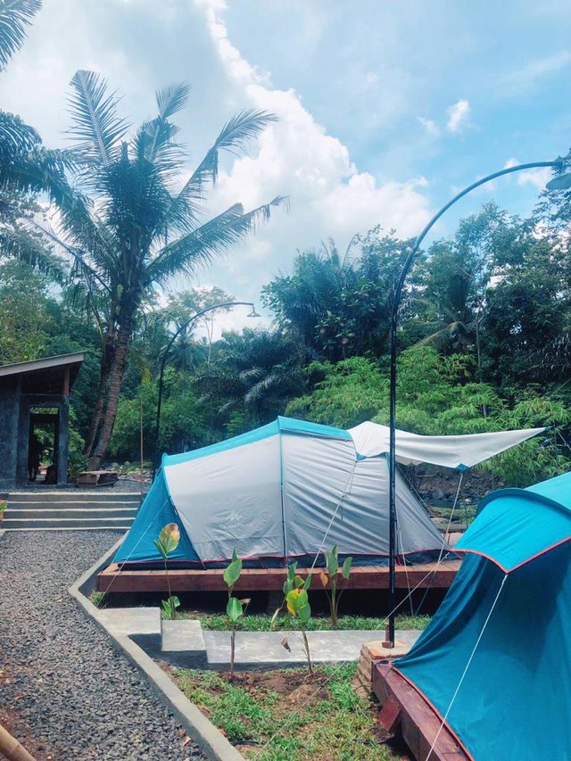 Glamping Asik Dengan Suasana Pinggir Sungai Di Wira Garden, Bandar ...