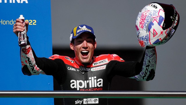 Pebalap Aprilia Racing Aleix Espargaro menjuarai Grand Prix Argentina di sirkuit Autodromo Internacional, Termas de Rio Hondo, Argentina. Foto: Agustin Marcarian/REUTERS