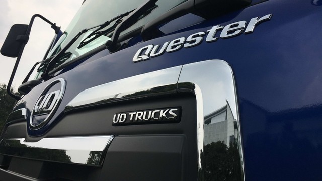UD Trucks memperkenalkan Quester 5 untuk pasar kendaraan niaga Indonesia, Selasa (13/4/2022). Foto: Sena Pratama/kumparan