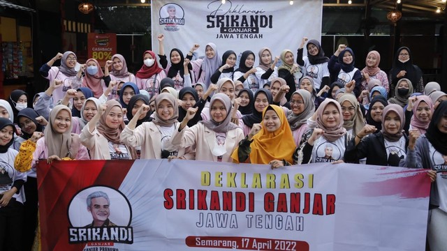 Srikandi Di Jateng Gaungkan Ganjar Presiden 2024: Beliau Pro UMKM Dan ...