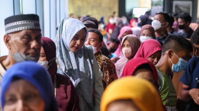 Pengunjung di Museum Tsunami Aceh. Foto: Suparta/acehkini