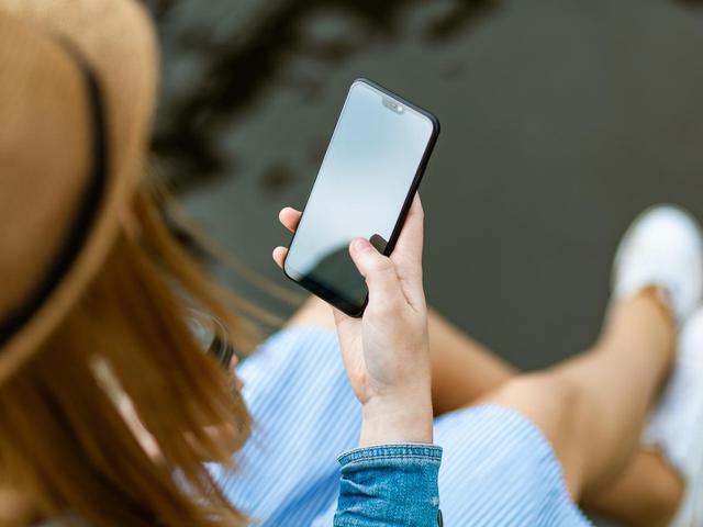 Ilustrasi Cara Top Up DANA dari ShopeePay. Foto: Pexels