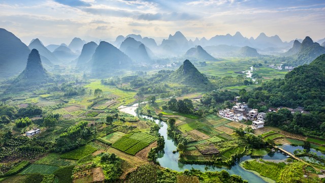 Ilustrasi desa di China. Foto: aphotostory/Shutterstock