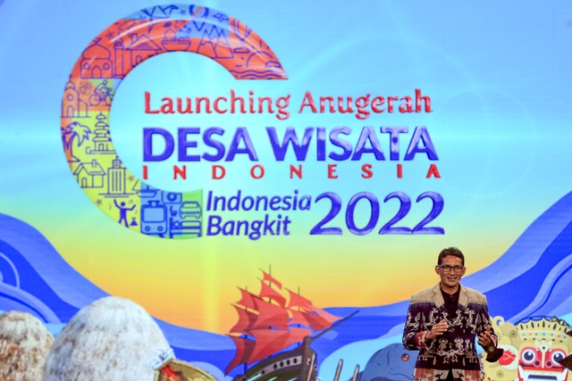 Sambutan oleh Menteri Pariwisata dan Ekonomi Kreatif/Kepala Badan Pariwisata dan Ekonomi Kreatif Sandiaga Salahuddin Uno saat peluncuran Anugerah Desa Wisata Indonesia (ADWI) 2022 di Jakarta, Jumat (18/2/2022). Foto: Ariella Annasya/ANTARA FOTO