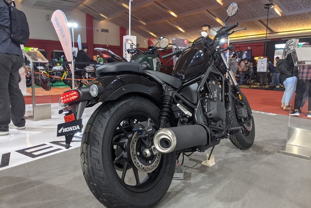Dibanderol Rp 191 Juta, Honda Rebel Baru Mengaspal di IIMS Hybrid 2022 (65331)