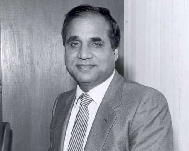 Sir Anwar Pervez (Sumber: bestwaygroup.co.uk)