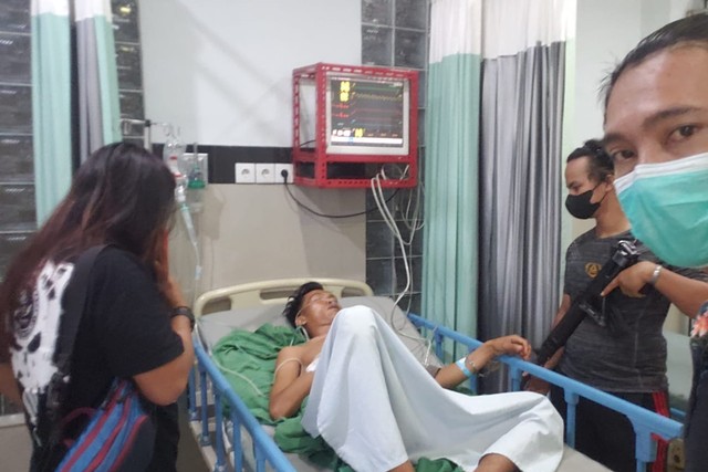 Seorang pria di Kota Bengkulu pelaku penganiayaan terhadap pacarnya, dirawat di rumah sakit usai melukai dirinya sendiri.  Foto: Dok. Istimewa