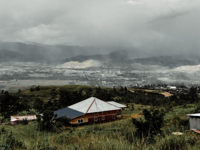 Taman Nasional Lorentz, Photo by lin kay_ on Unsplash