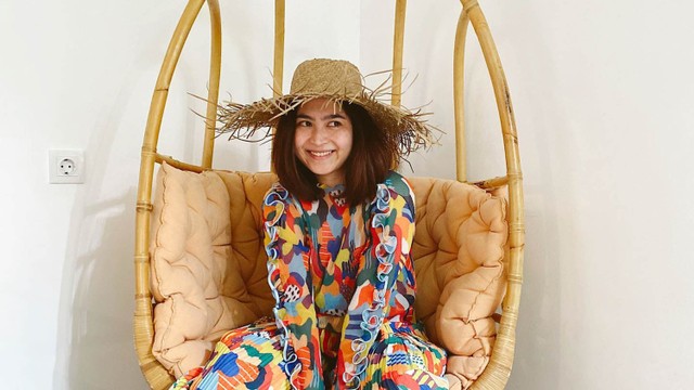 Dewi Syariati alias Dewisya, istri Kunto Aji. Foto: https://www.instagram.com/peonyandherself/