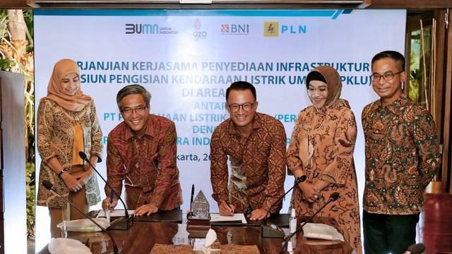 Dukung Ekosistem Kendaraan Listrik, PLN Gandeng BNI Perluas Jangkauan ...