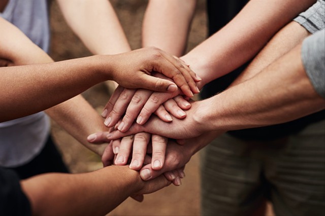 Ilustrasi nama circle aesthetic, sumber foto: (Luminola) by Unsplash.com