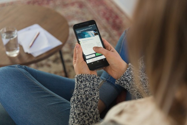Ilustrasi pengguna Smartphone, Foto: Magnet Me/Unsplash.com,