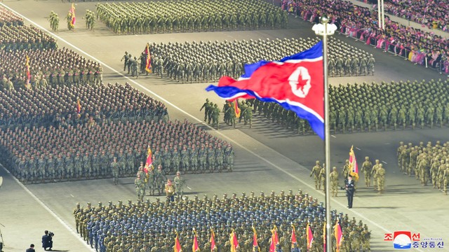 Ilustrasi Tentara Revolusioner Rakyat Korea di Pyongyang, Korea Utara dari foto yang dirilis pada Selasa (26/4). Foto: KCNA/via REUTERS