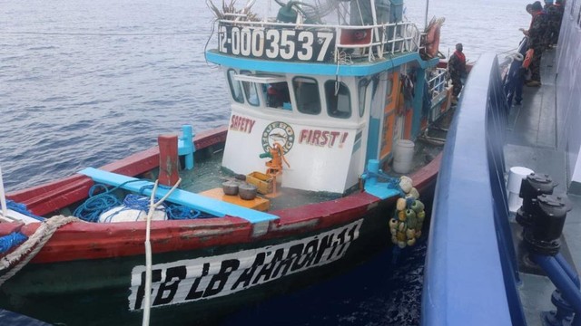 Kementerian Kelautan dan Perikanan (KKP) mengamankan kapal ilegal yang berlayar di Wilayah Pengelolaan Perikanan (WPP) Indonesia. Foto: Kementerian Kelautan dan Perikanan