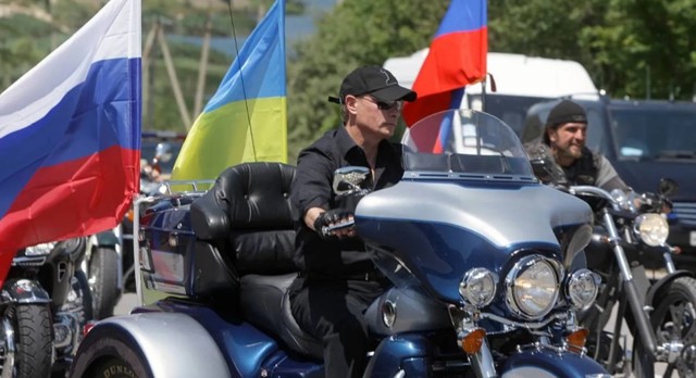 Sepeda motor yang dikendarai oleh Presiden Rusia, Vladimir Putin.  Foto: rideapart