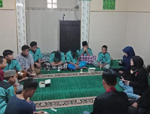Edukasi Pangan dan Gizi di Panti Asuhan Salman oleh Mahasiswa PMM 96 UMM (20417)