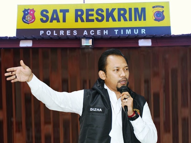 Tumpukan Drum Minyak Goreng Di SPBU Aceh Timur, Polisi Usut Dugaan ...