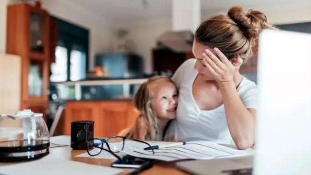 Benarkah Work From Home Berdampak Negatif pada Masa Depan Anak? (7271)