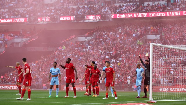 Suasana pertandingan Manchester City vs Liverpool di Stadion Wembley, London, Inggris, Sabtu (16/4/2022). Foto: Action Images via Reuters/Carl Recine