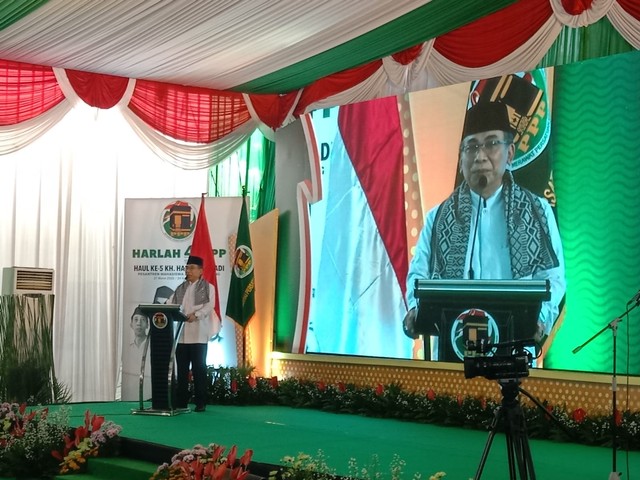 Ketua Umum PBNU, KH Yahya Cholil Staquf memberikan arahan saat menghadiri acara Harlah PPP di Kota Malang. Foto: M Sholeh